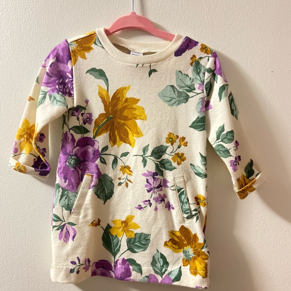 Old Navy pocketed toddler dress.